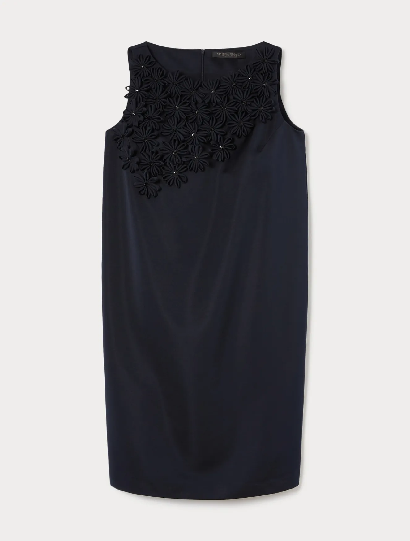 Abito in duchesse con ricami