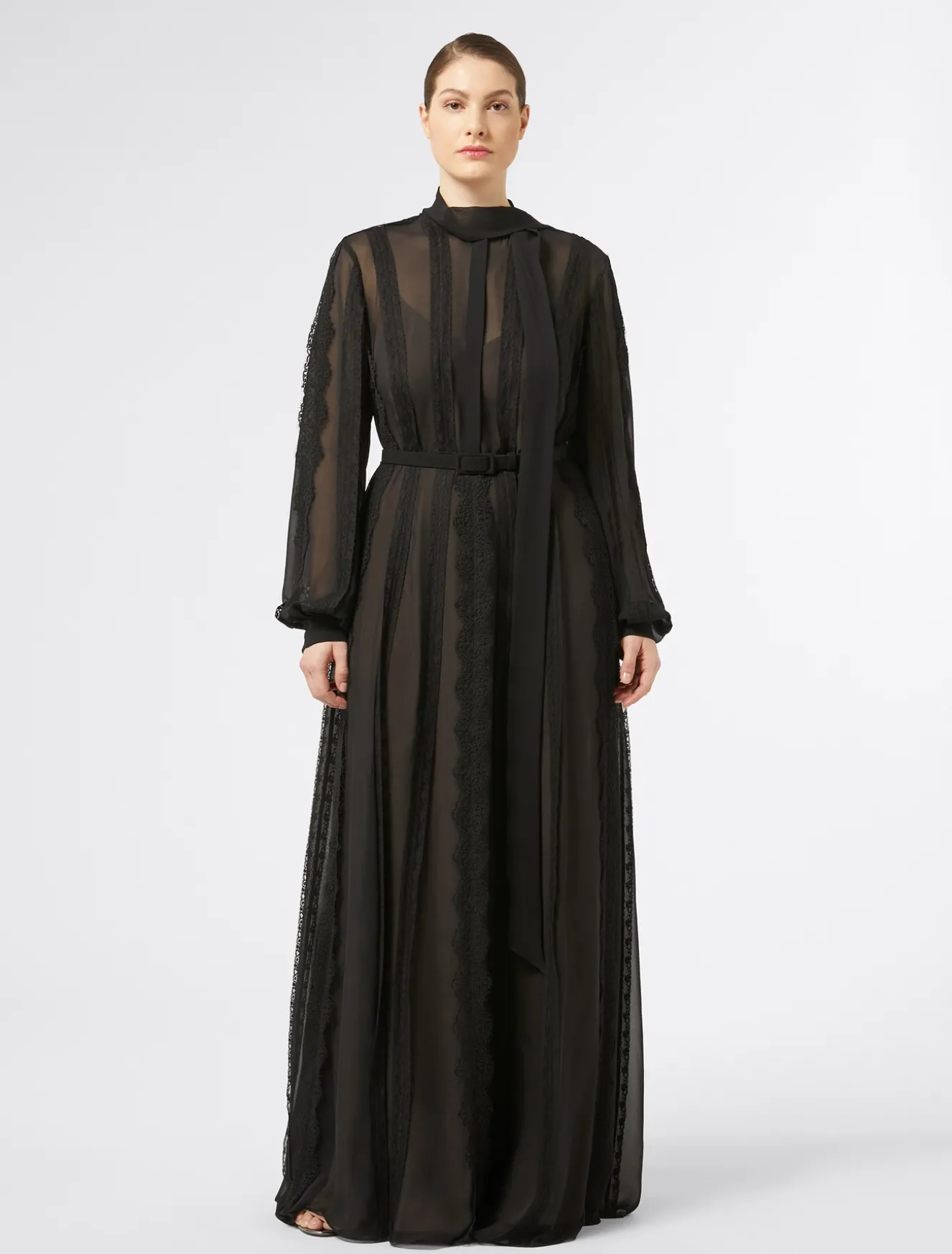 Abito in georgette di seta e pizzo