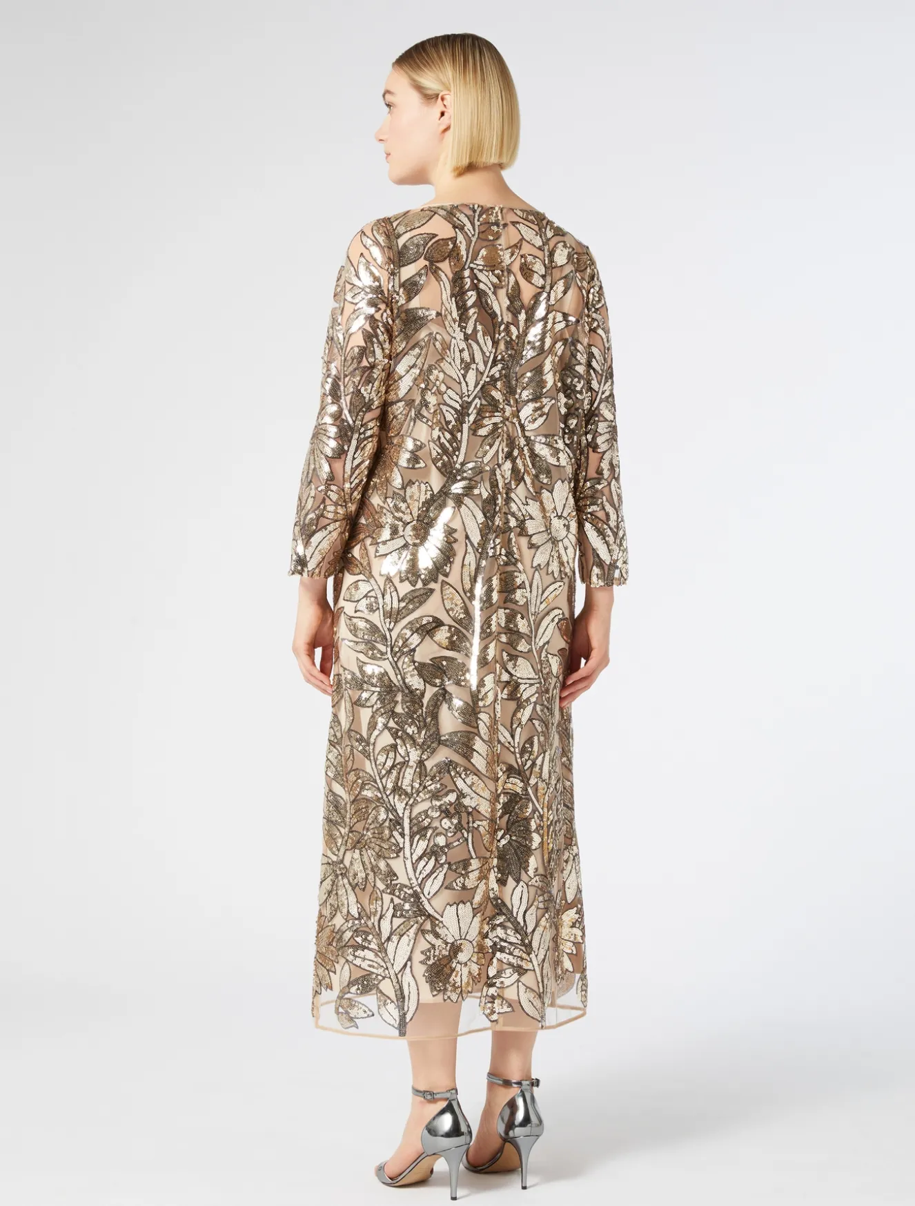 Abito in tulle con paillettes