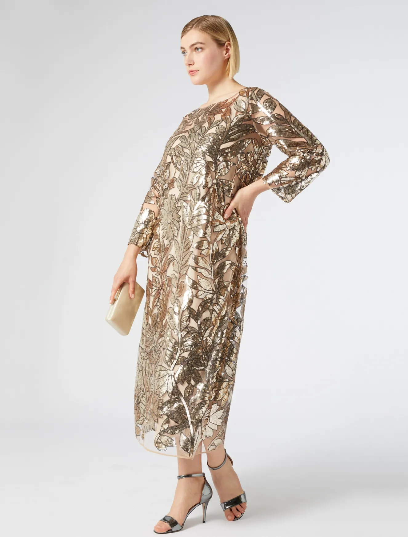 Abito in tulle con paillettes