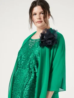 Abito in tulle ricamato