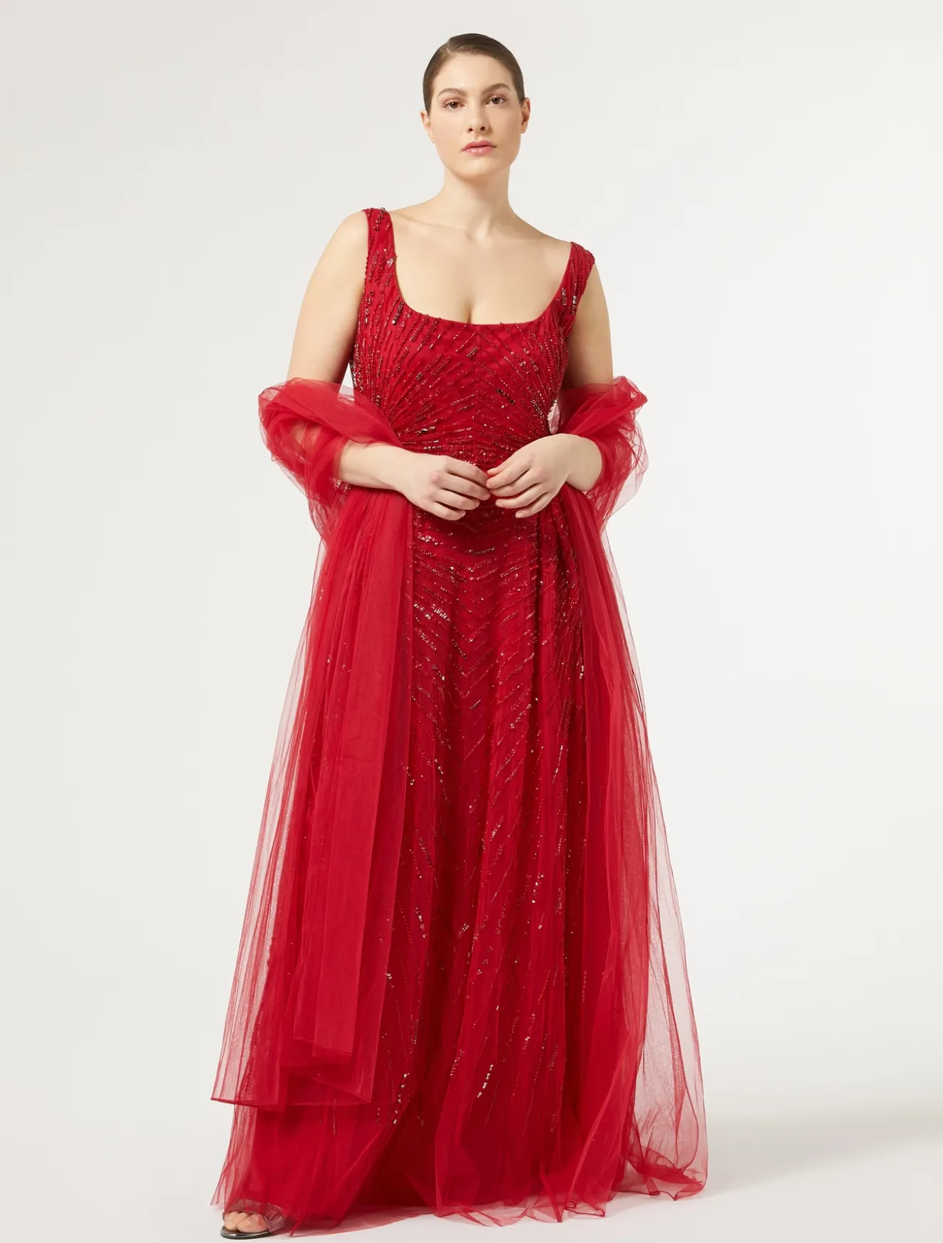 Abito lungo in tulle con ricamo