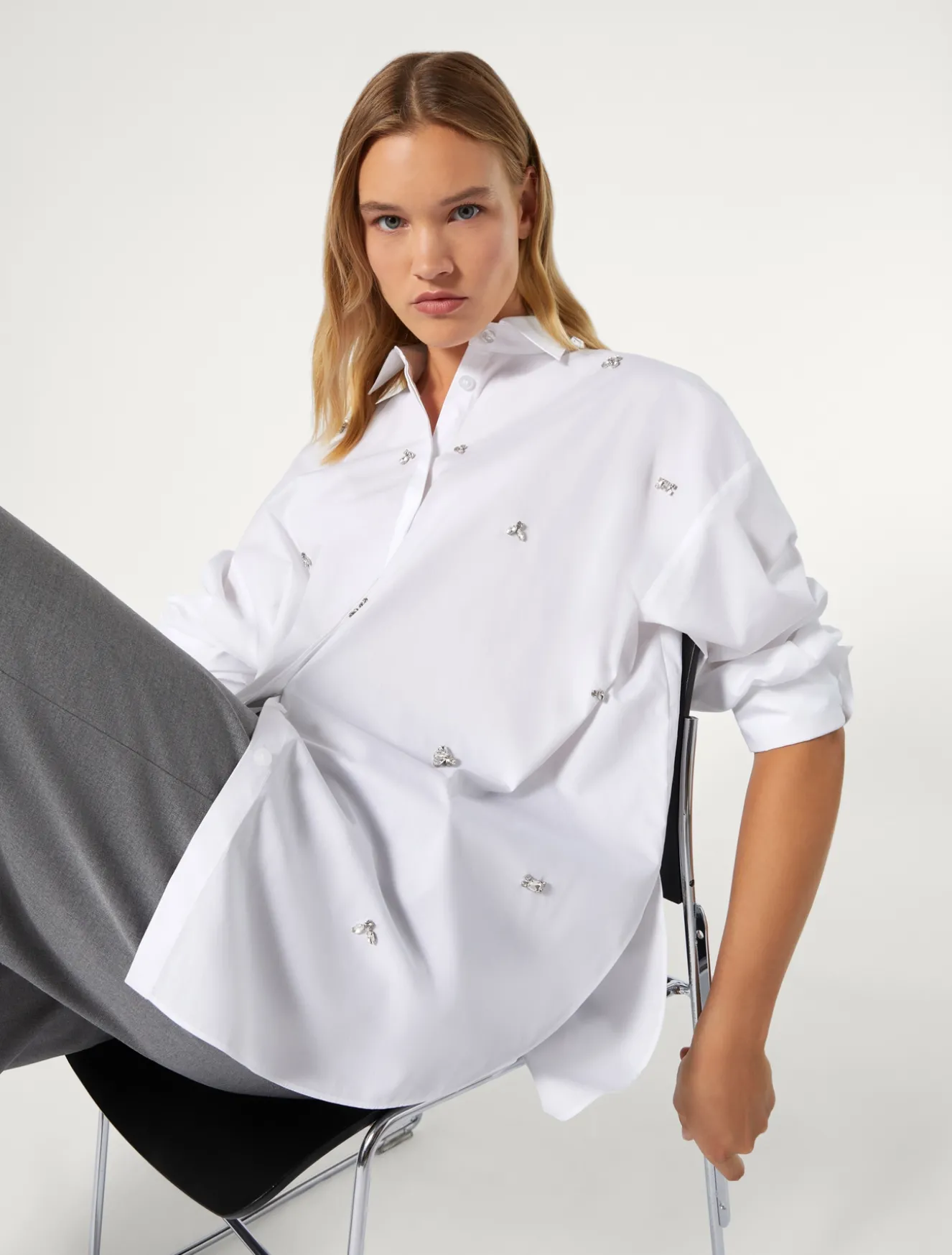 Camicia in popeline con ricamo