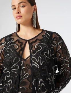 Casacca aperta in tulle plumetis