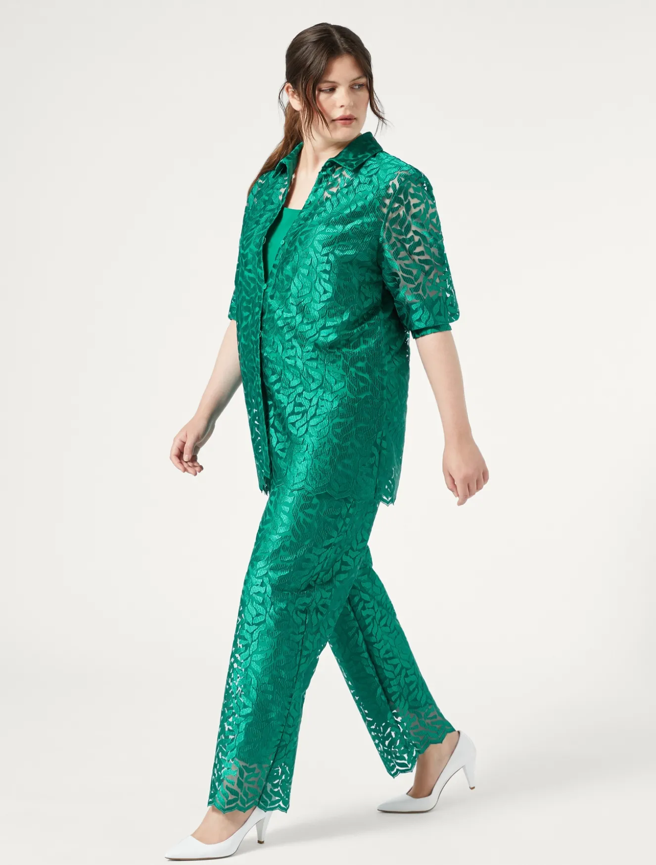 Casacca in tulle ricamato