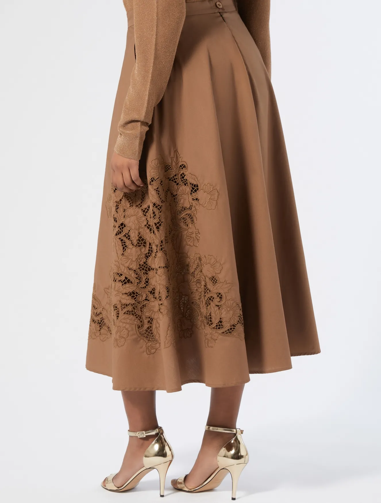 Gonna in popeline con ricamo