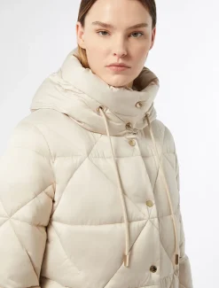 Imbottito lungo in raso antigoccia