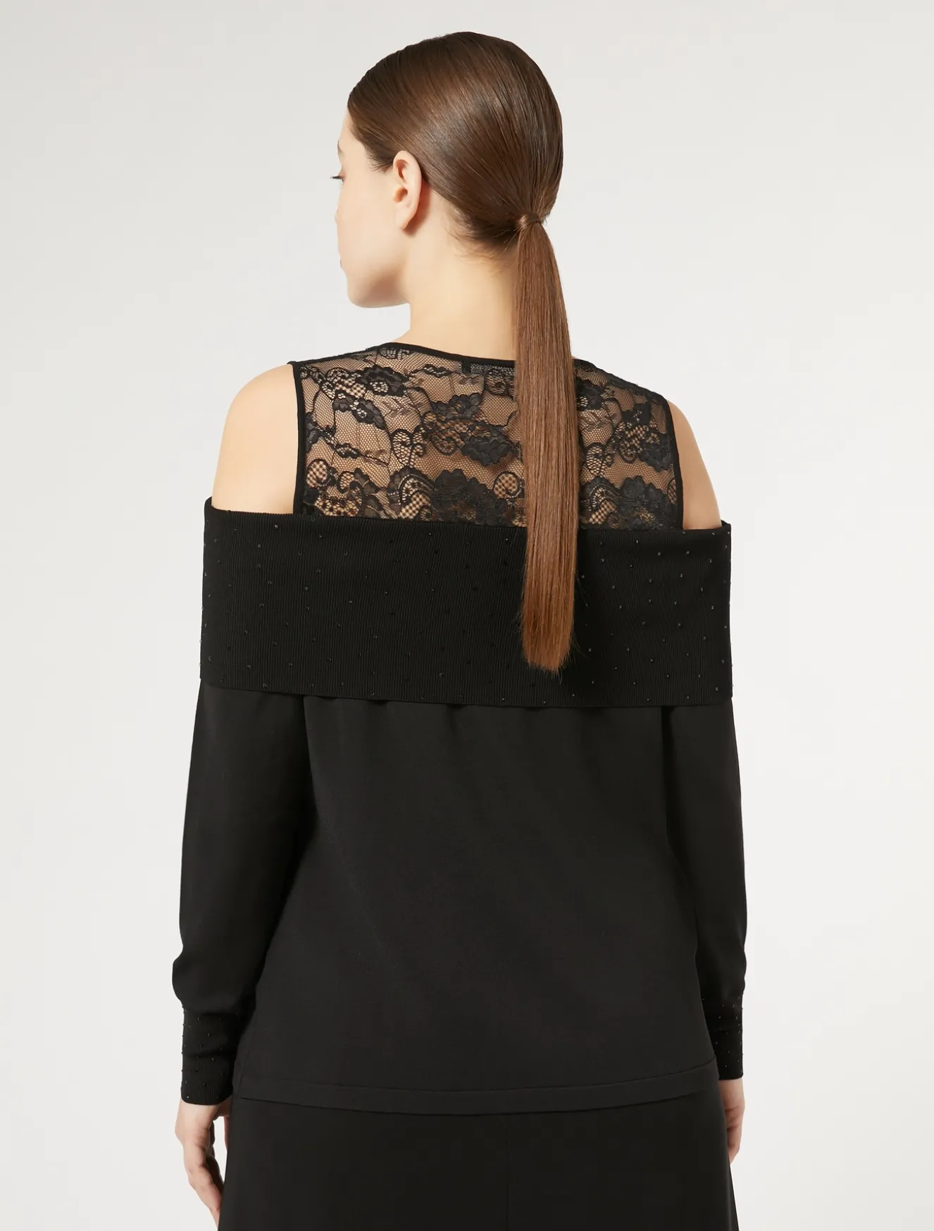 Maglia in viscosa con ricamo