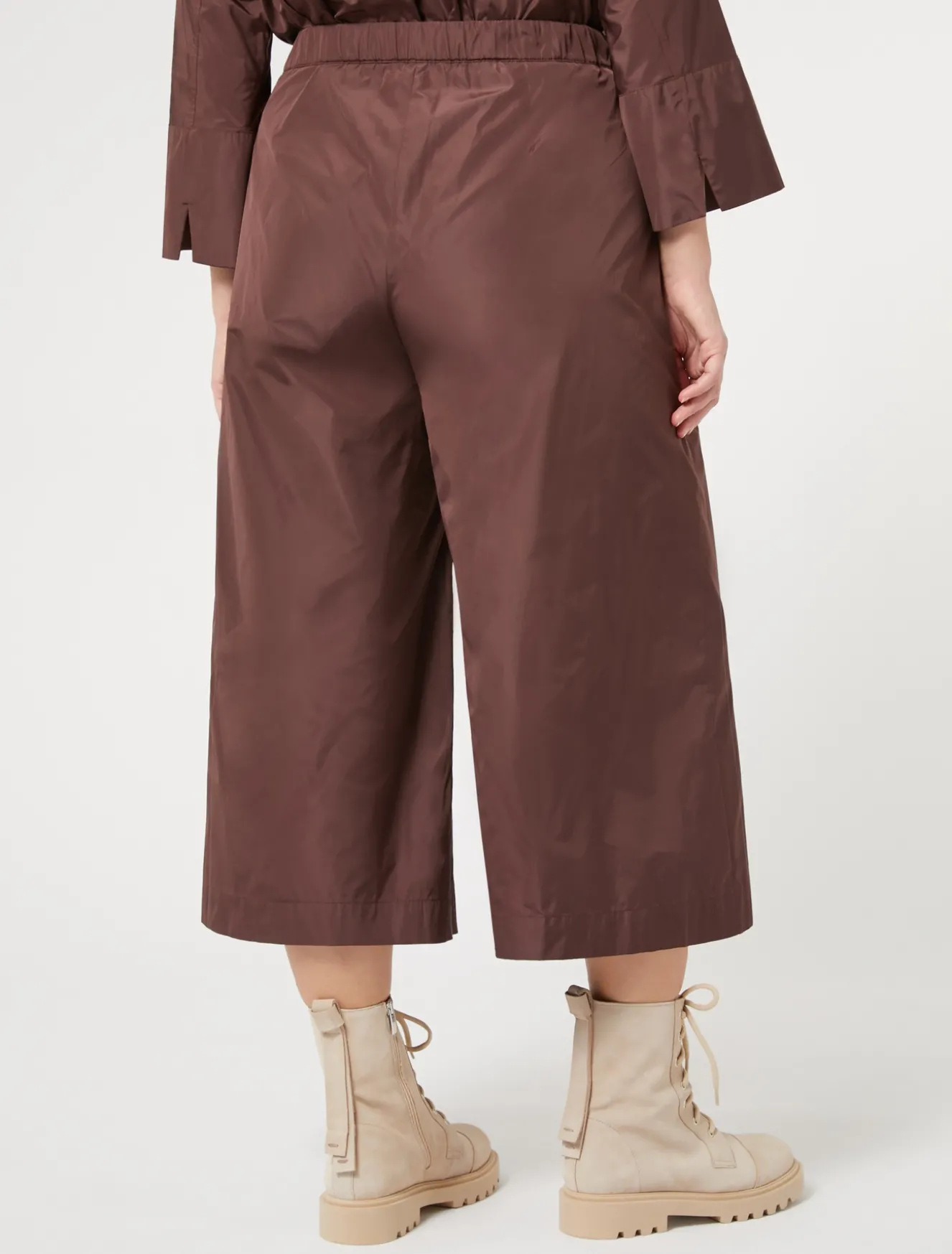 Pantaloni in taffetà