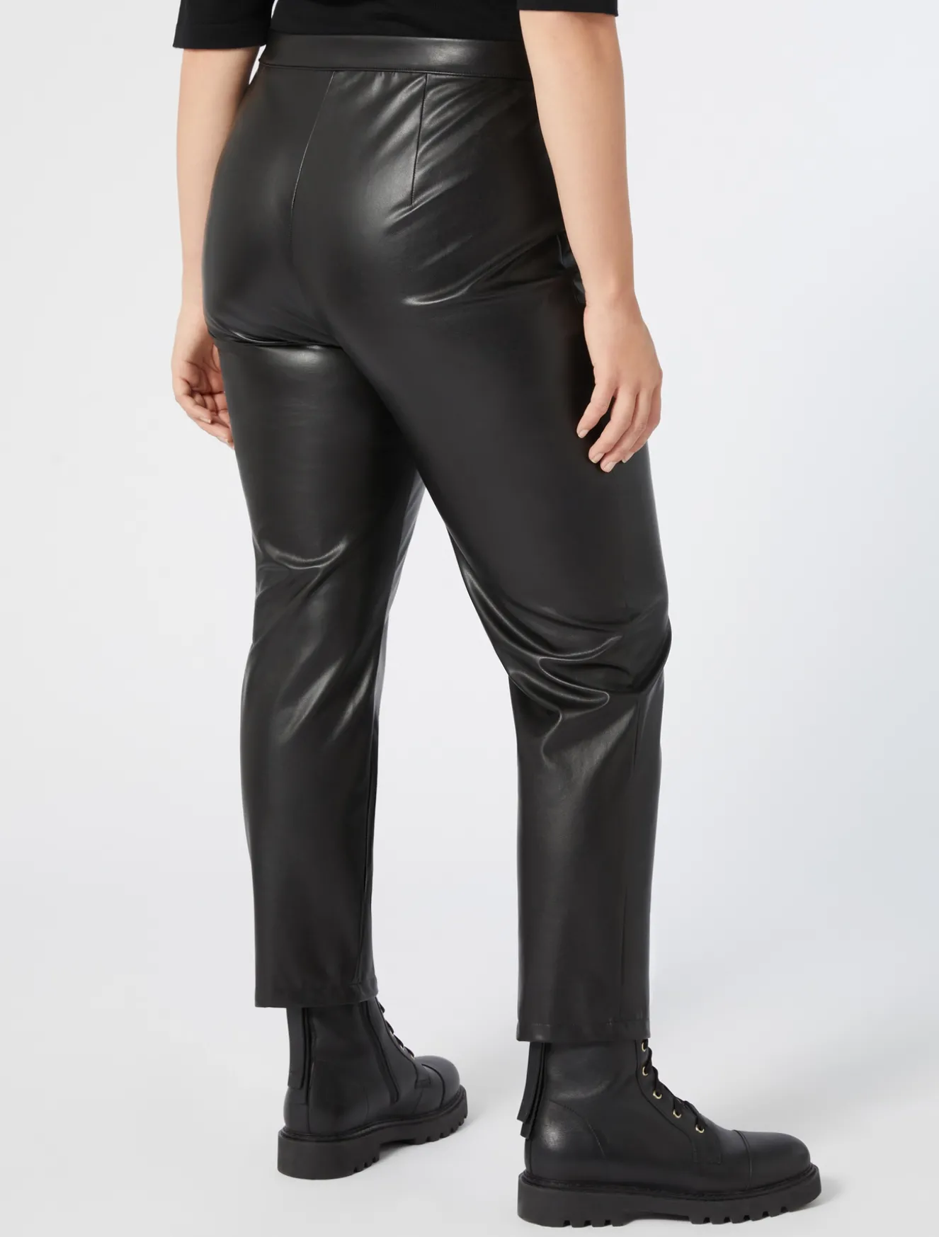 Pantaloni in tessuto spalmato