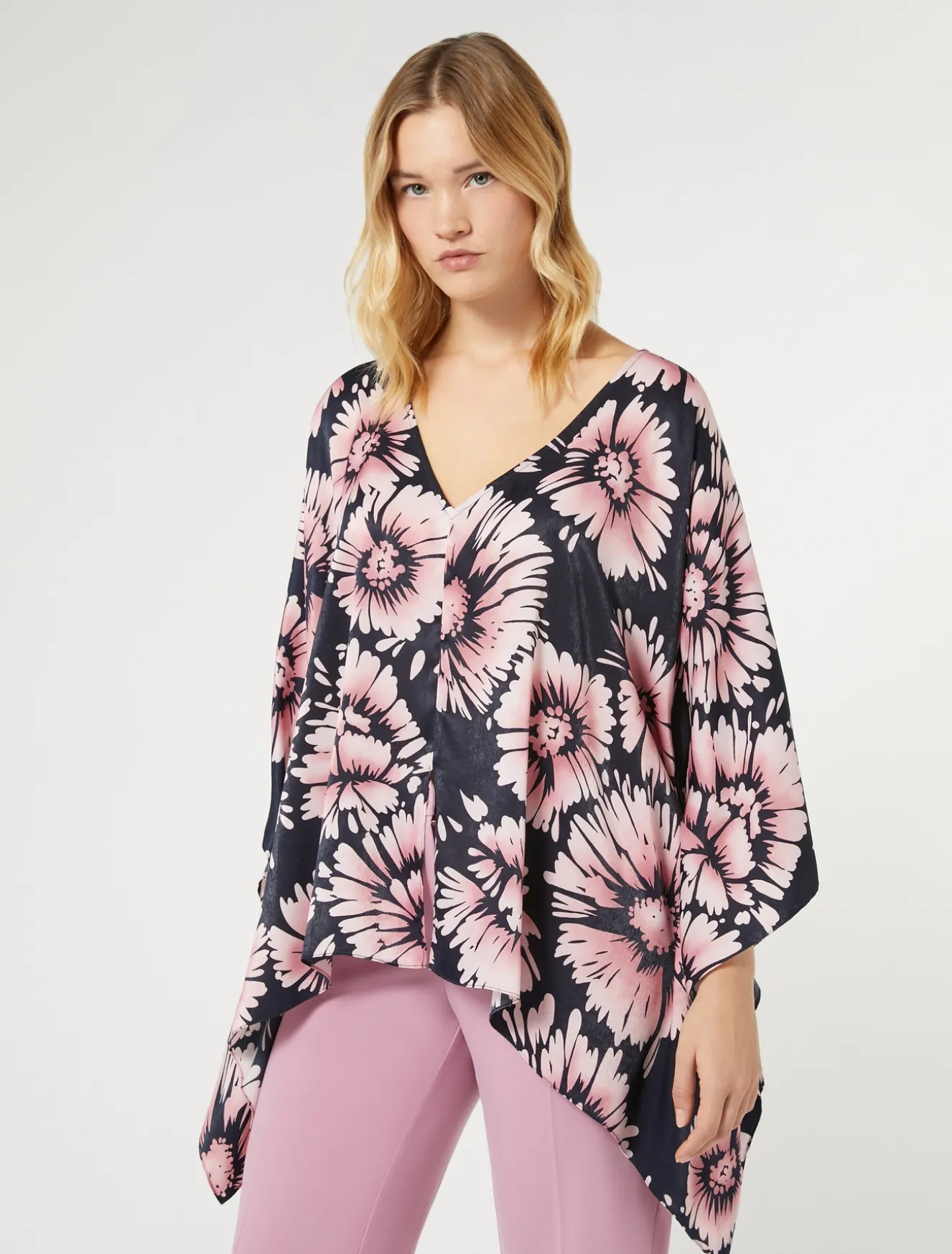 Poncho in raso stampato