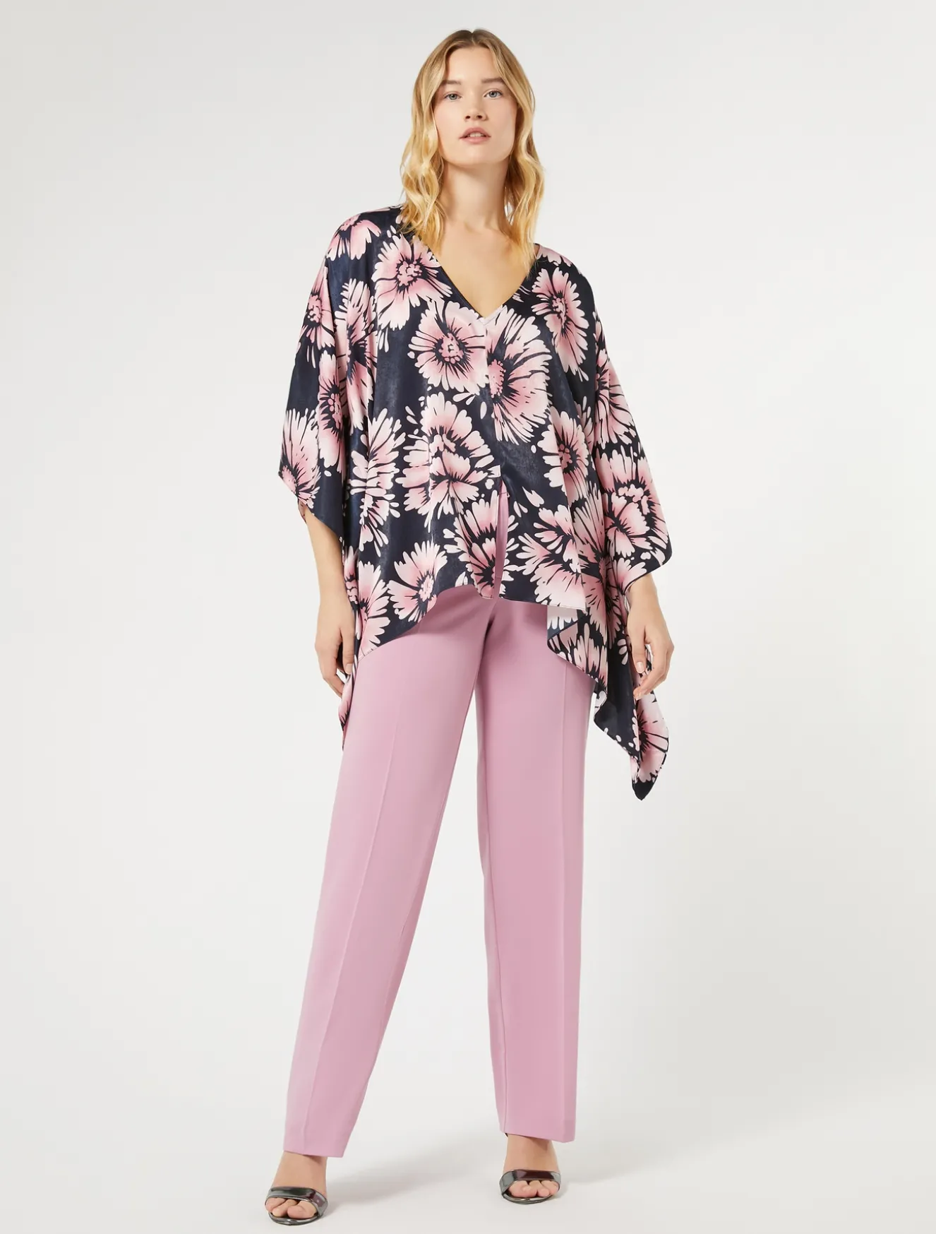 Poncho in raso stampato