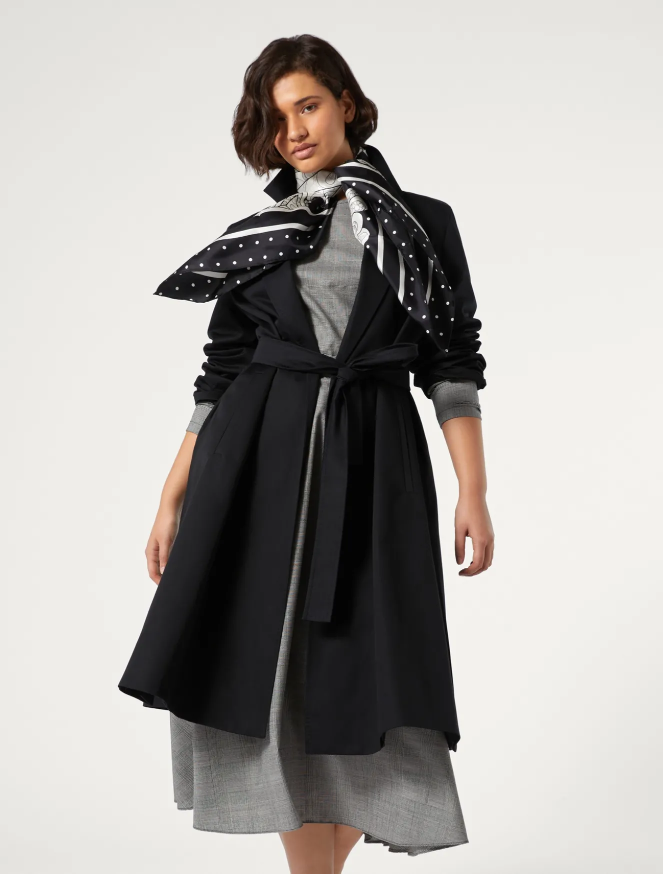 Trench in gabardina antigoccia